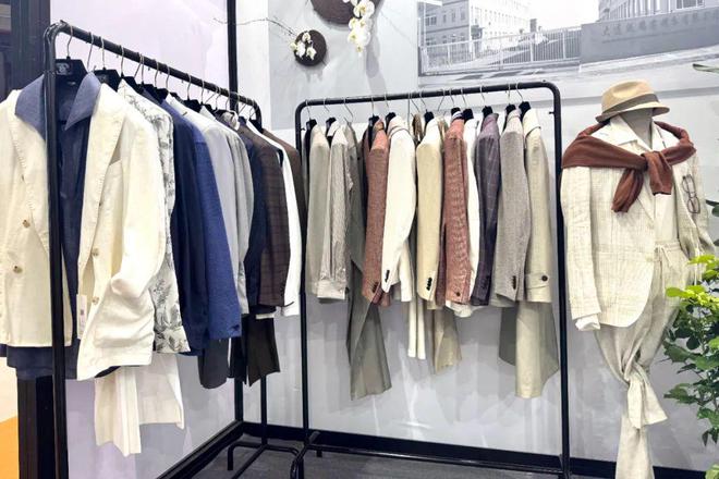 工作服定制以衣载道奕生爱解释全场景穿衣艺术(图4)