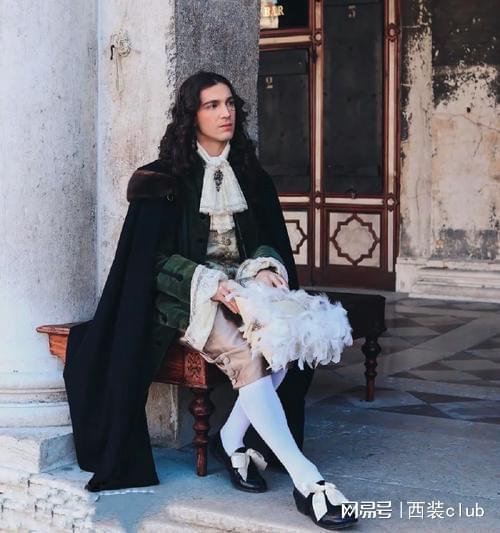 金年会金字招牌诚信至上西装定制浅谈西装汗青演化的魅力(图1)